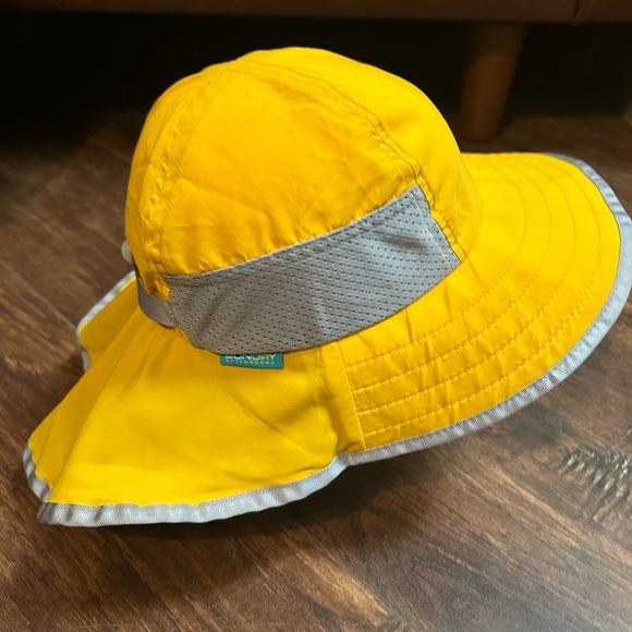 Sundry Vibrant Yellow and Soft Gray kids sun hat euc - Picture 4 of 9